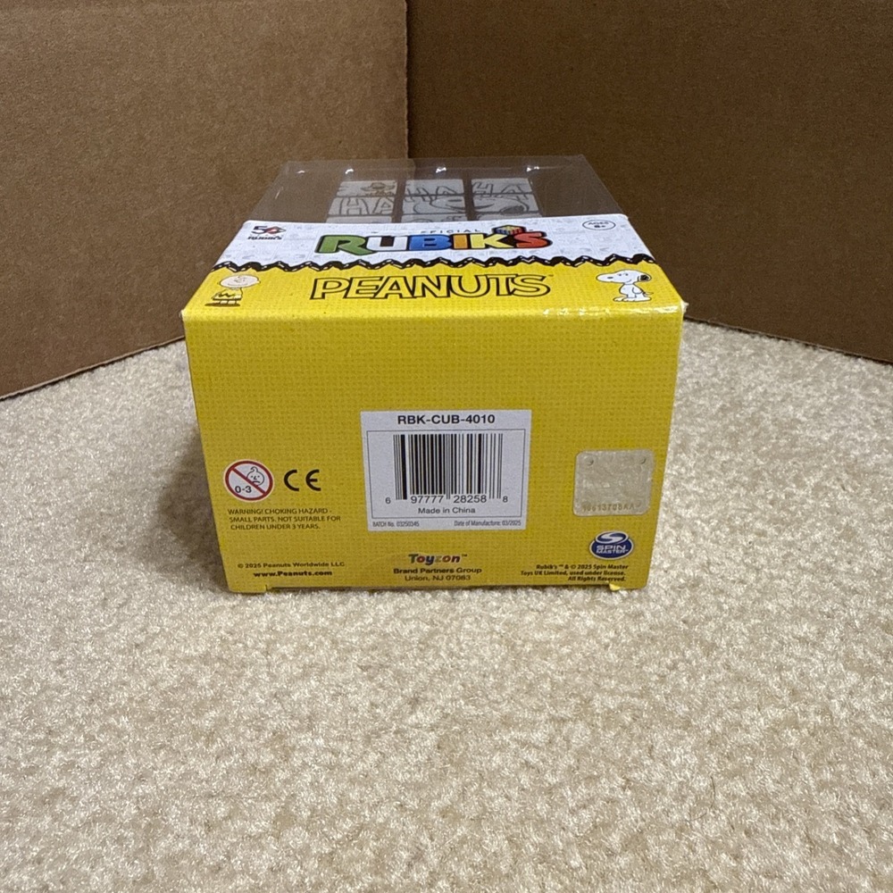 The Official Rubik's Cube PEANUTS Classic Moments Themed 3x3 Cube NEW - Picture 6 of 6